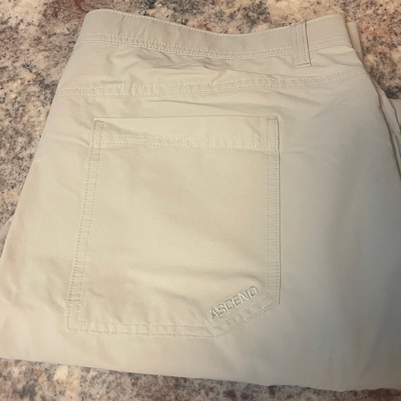 Ascend Cream Men's Trousers size 38x32 - Picture 2 of 5